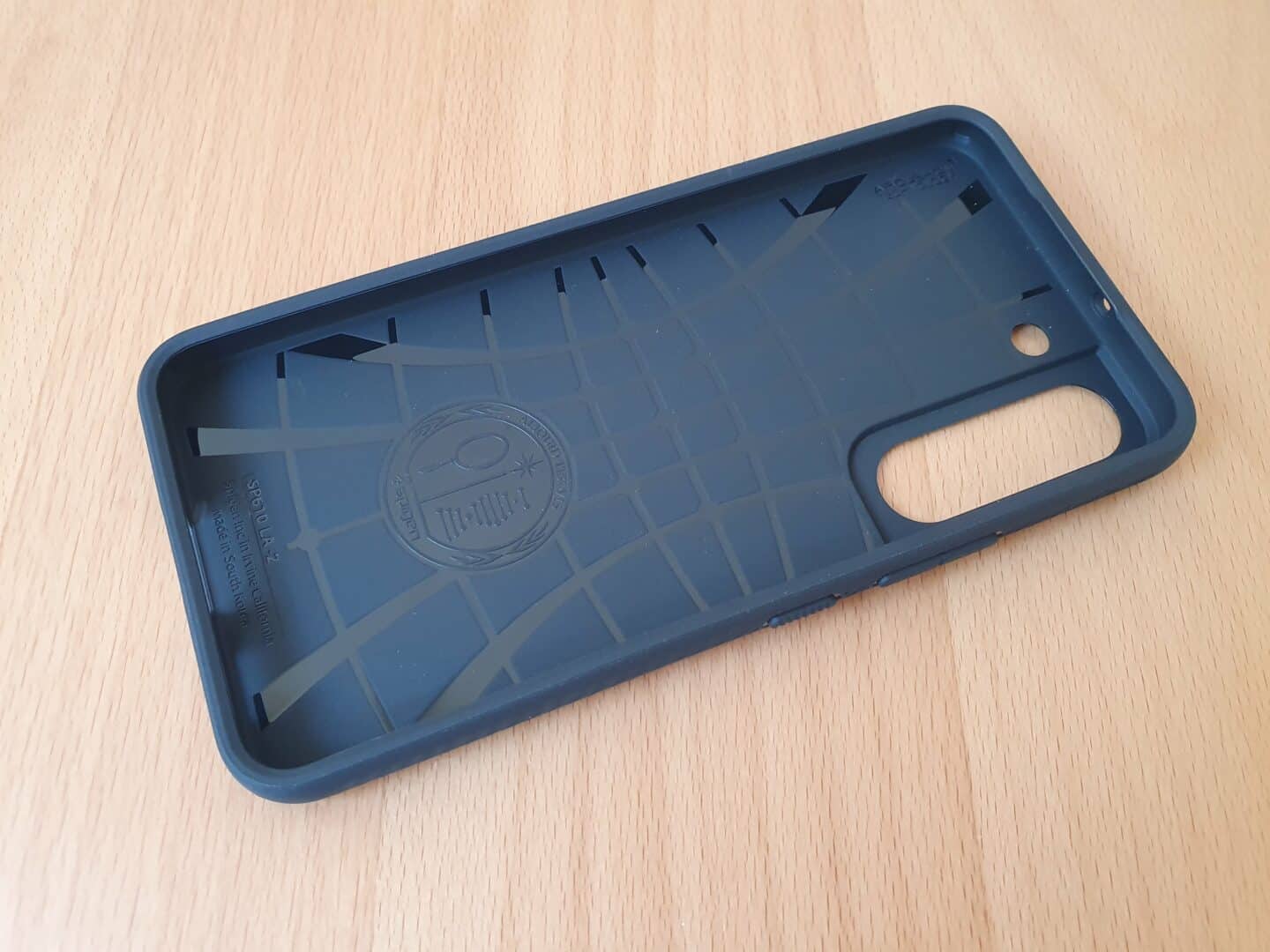 Spigen Liquid Air Hülle für das Galaxy S22